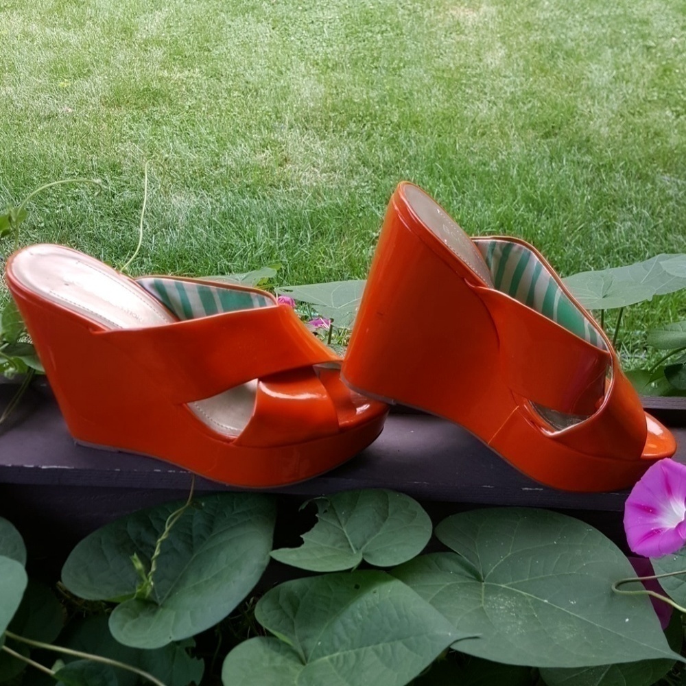 Bcbg platforms. - Picture 2 of 5